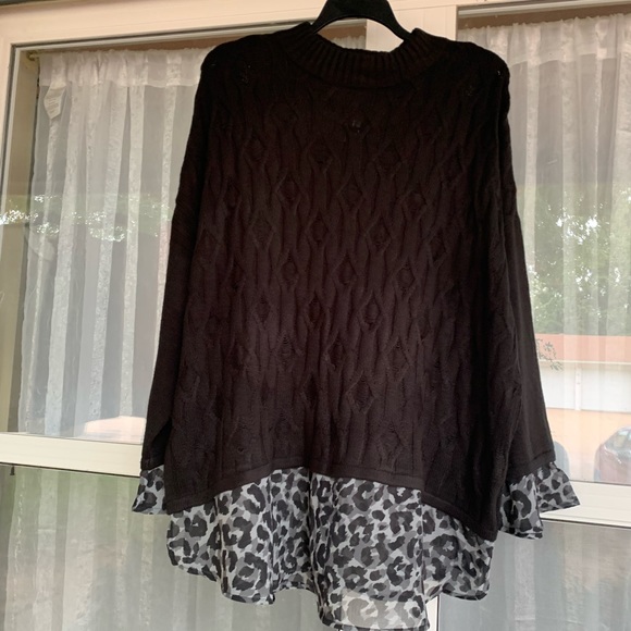Mock Neck Long sleeve Animal leopard Cheetah - Picture 2 of 4